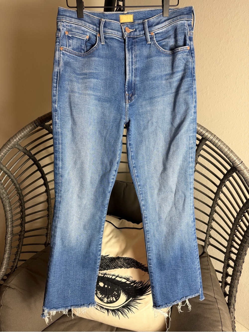MOTHER-insidercrop step hem  Blue Flare Wide Leg Jeans 31
